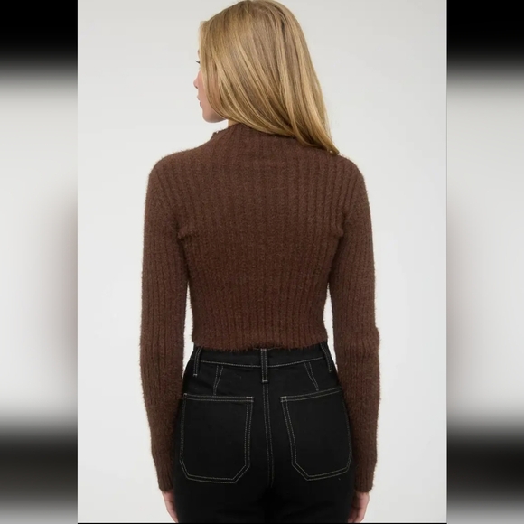 🧸 Chocolate Fuzzy Soft Sweater - Picture 5 of 5